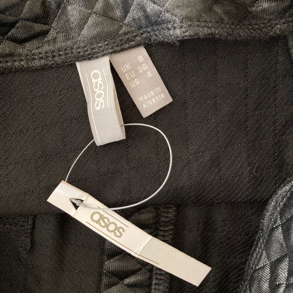 NWT ASOS leather look zip front mini skirt - Picture 7 of 7